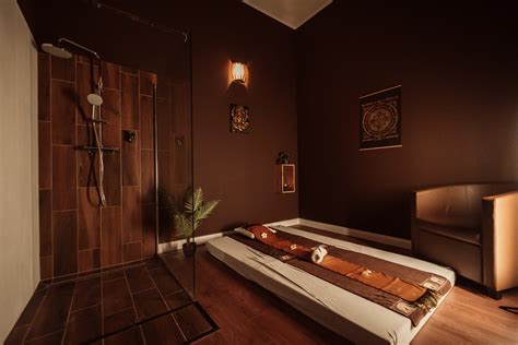 sopron plaza massage.